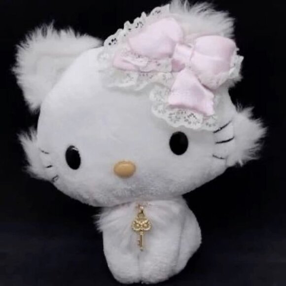 Meet your Posher, Maisha - Picture 1 of 2